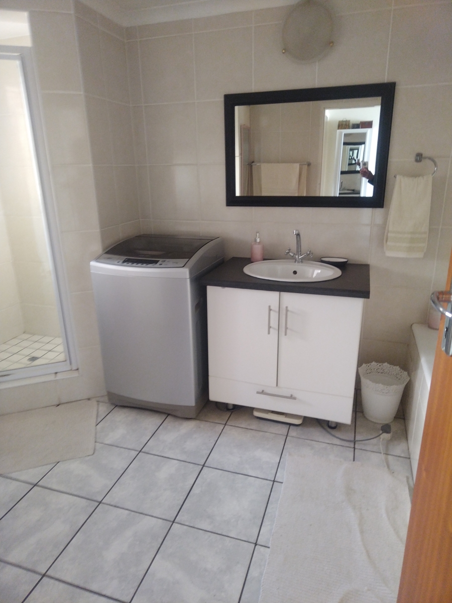 2 Bedroom Property for Sale in Potchefstroom North West